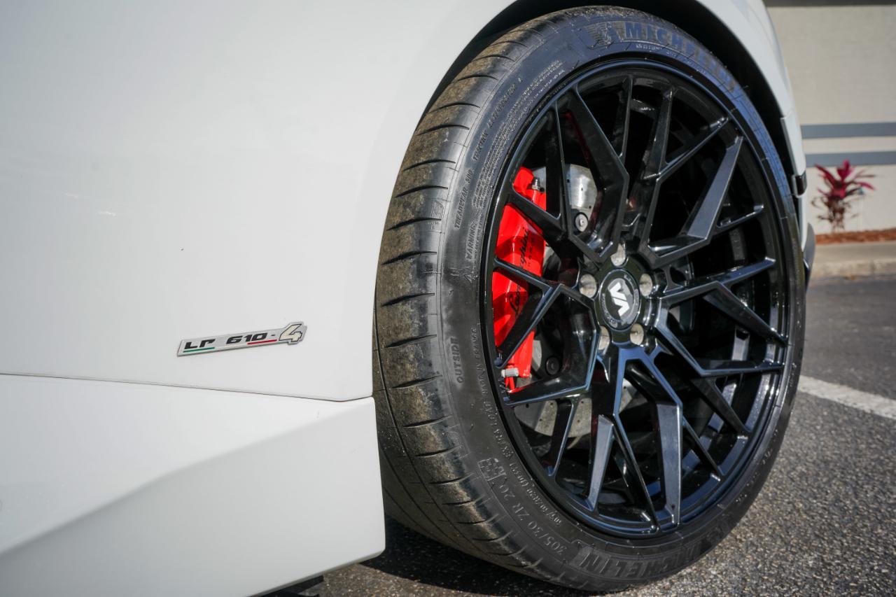Lamborghini Huracan - Thumbnail 9