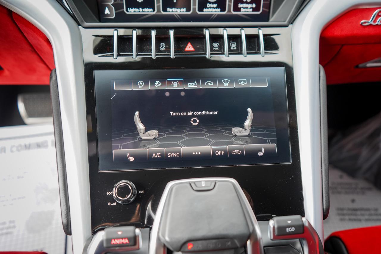 Lamborghini Urus - Thumbnail 11