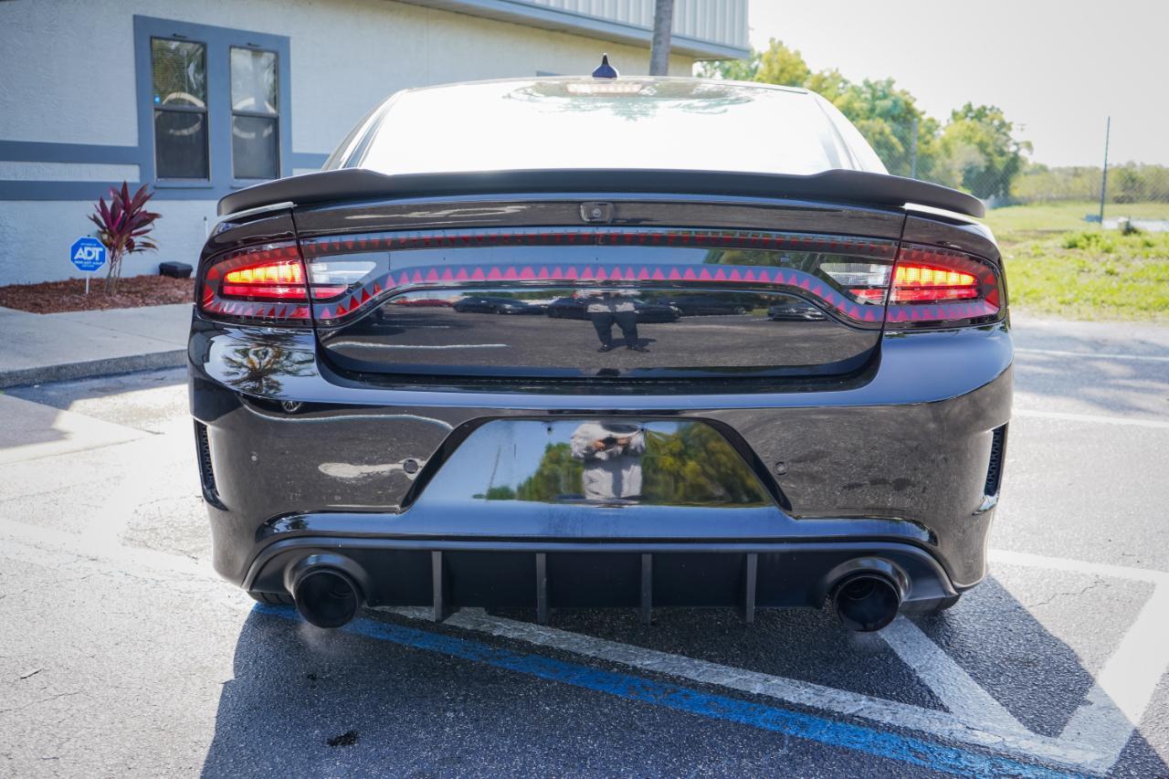 Dodge Charger - Thumbnail 6