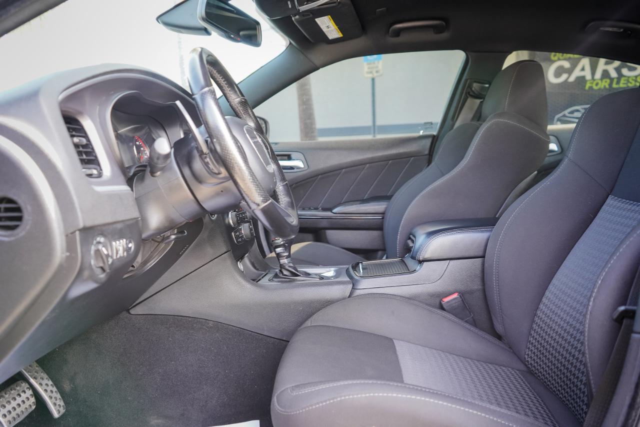 Dodge Charger - Thumbnail 8