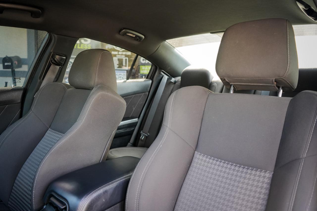 Dodge Charger - Thumbnail 16