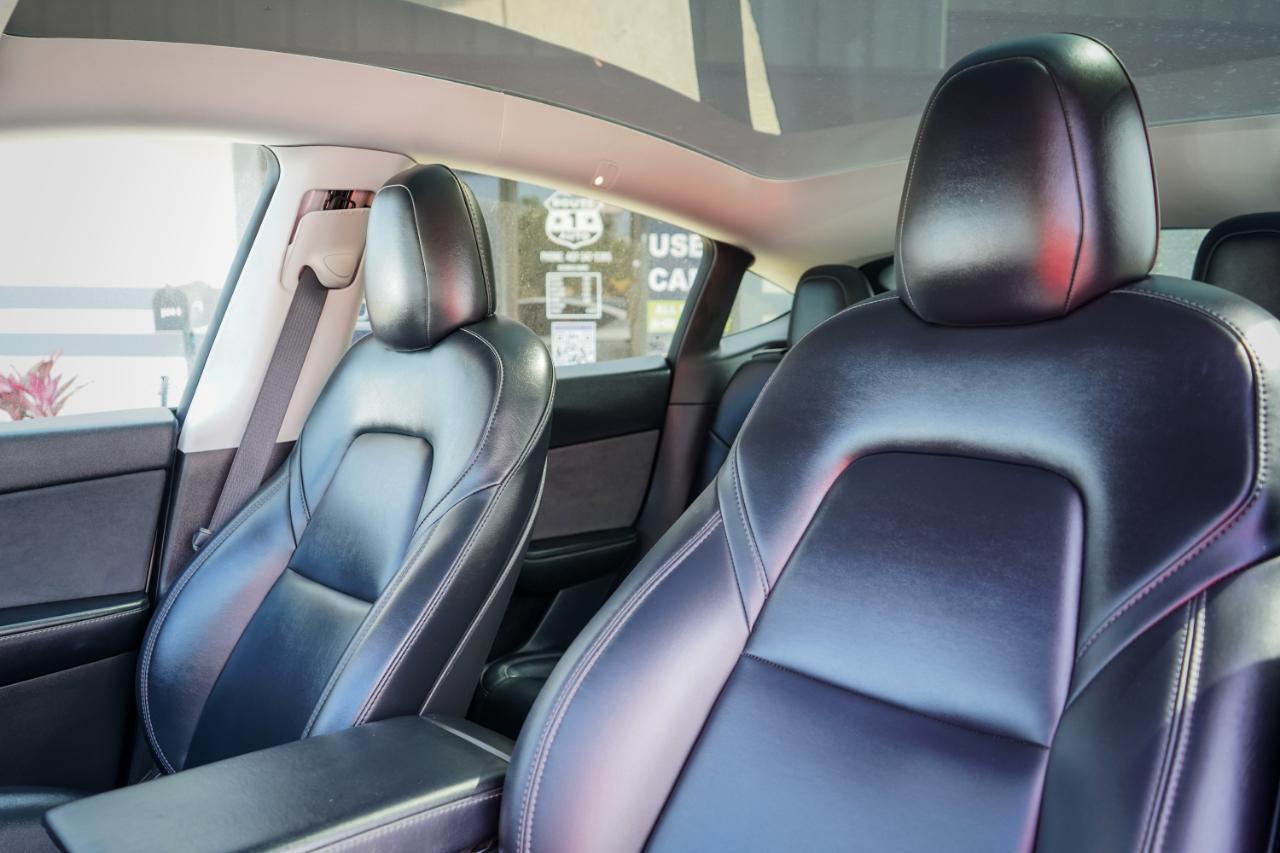 Tesla Model Y - Thumbnail 16