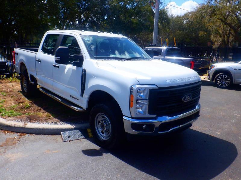 Ford F-250 Sdcrew Xl 4X4 - Thumbnail 6