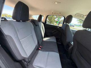 Ford Escape - Thumbnail 3