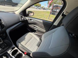 Ford Escape - Thumbnail 17