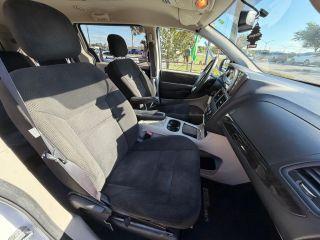 Dodge Grand Caravan Passenger - Thumbnail 2