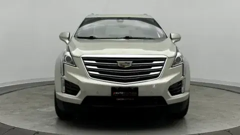 Cadillac Xt5 Luxury Fwd - Thumbnail 3