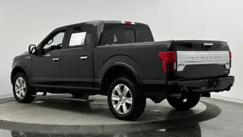 Ford F-150 Limited - Thumbnail 4