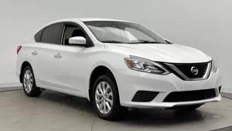 Nissan Sentra S - Thumbnail 4