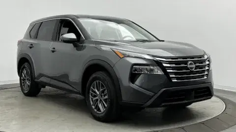 Nissan Rogue Sv - Thumbnail 4