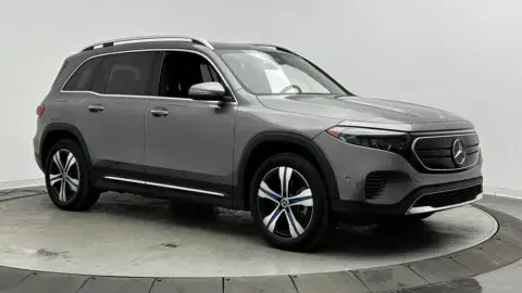 Mercedes-Benz Eqb 300 - Thumbnail 4