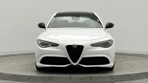 Alfa Romeo Giulia Veloce - Thumbnail 3