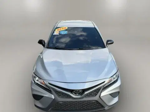 Toyota Camry Se Sedan 4D - Thumbnail 4
