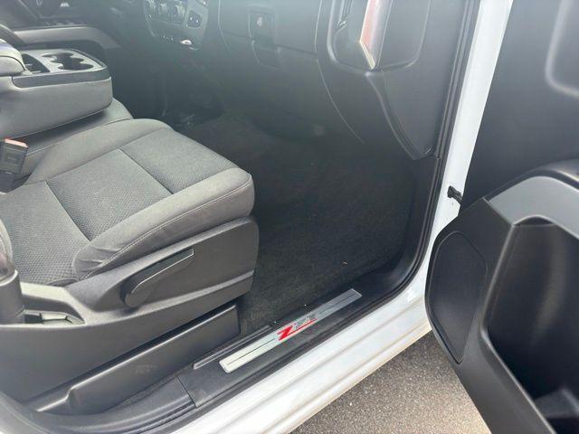 Chevrolet Silverado 1500 - Thumbnail 11