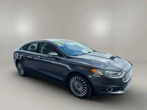 Ford Fusion Titanium Sedan 4D - Thumbnail 5