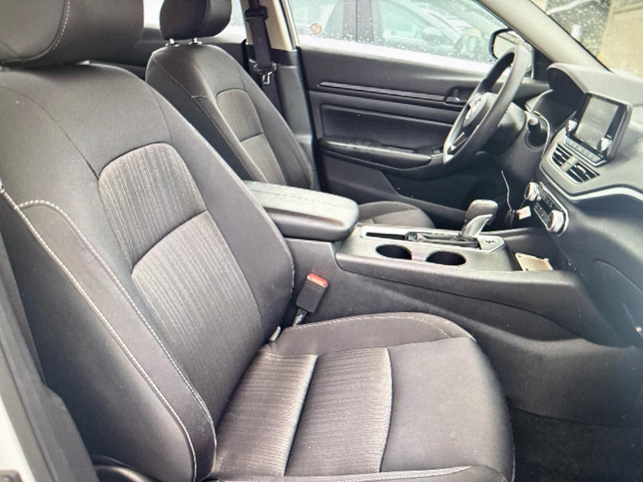 Nissan Altima2.5 S Sedan - Thumbnail 5