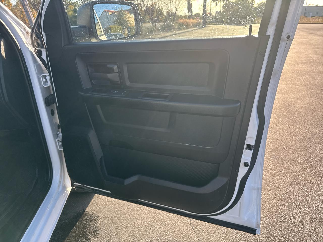 Ram 1500 Classictradesman 4X4 Crew Cab 6'4" Box - Thumbnail 17