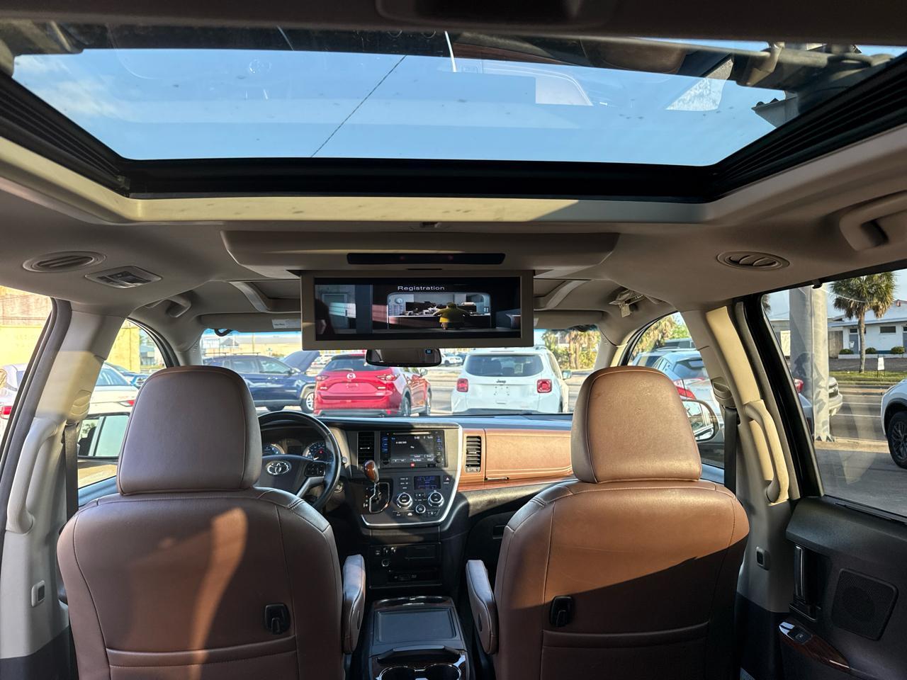 Toyota Sienna5Dr 8-Pass Van Xle Premium Fwd (Natl) - Thumbnail 12