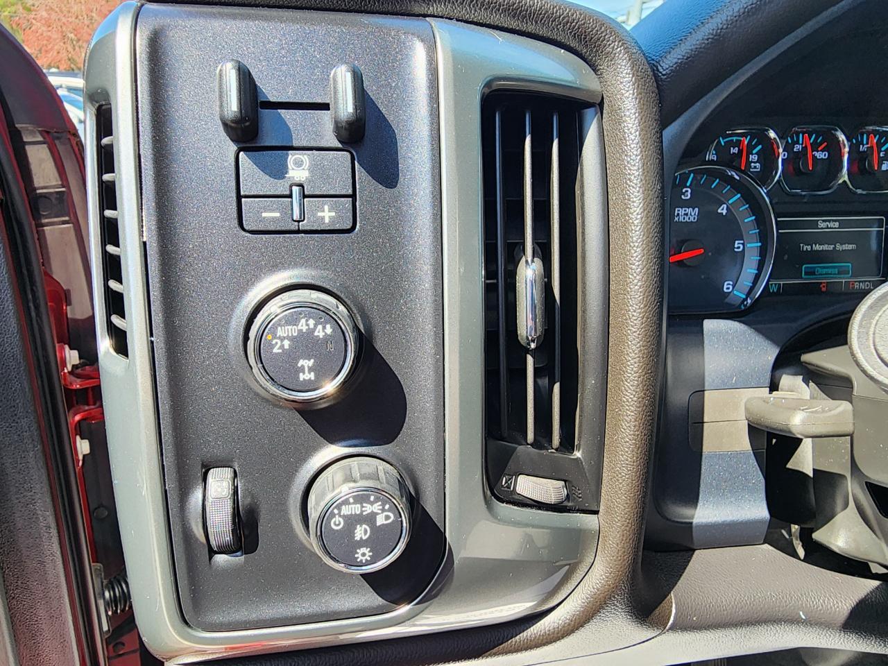 Chevrolet Silverado 1500 Ld4Wd Double Cab Lt - Thumbnail 13