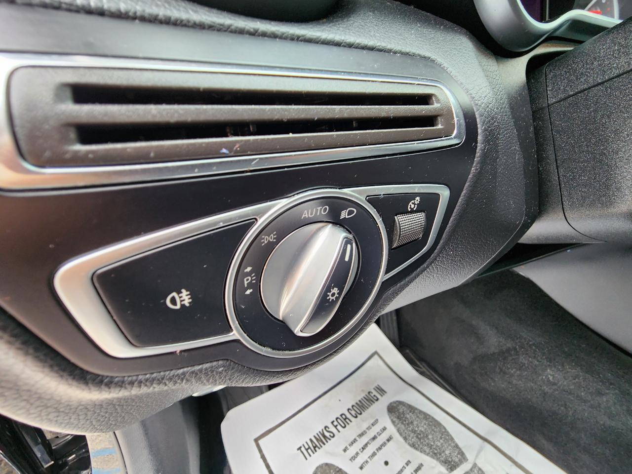 Mercedes-Benz C-Classc 300 4Matic Sedan - Thumbnail 14