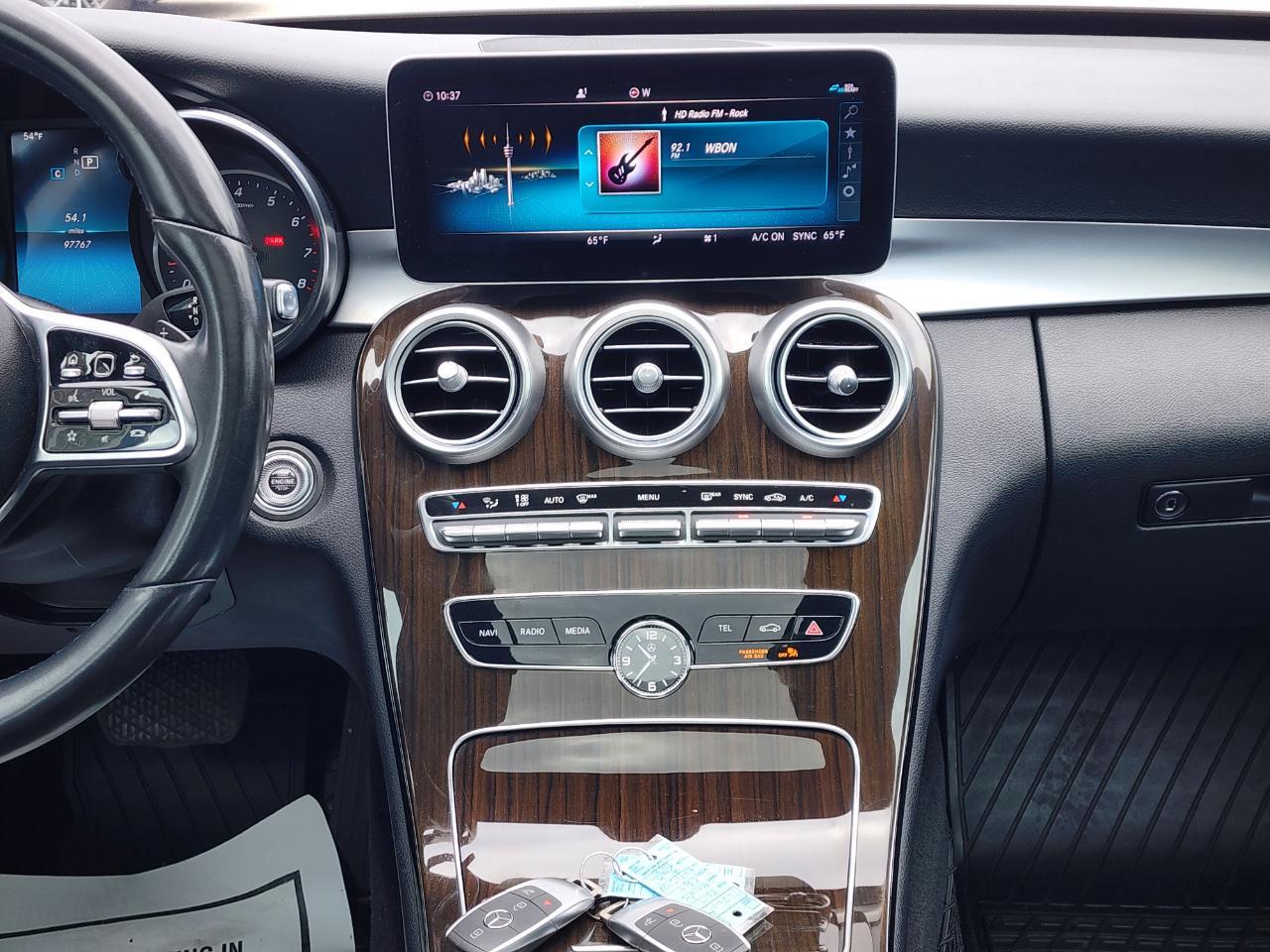 Mercedes-Benz C-Classc 300 4Matic Sedan - Thumbnail 19