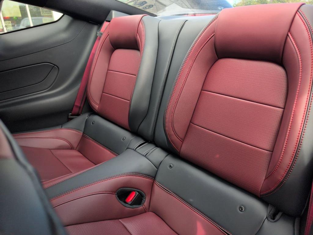 Ford Mustang Ecoboost® Premium Fastback - Thumbnail 14