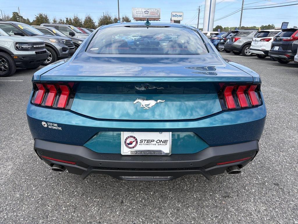 Ford Mustang Ecoboost® Premium Fastback - Thumbnail 7