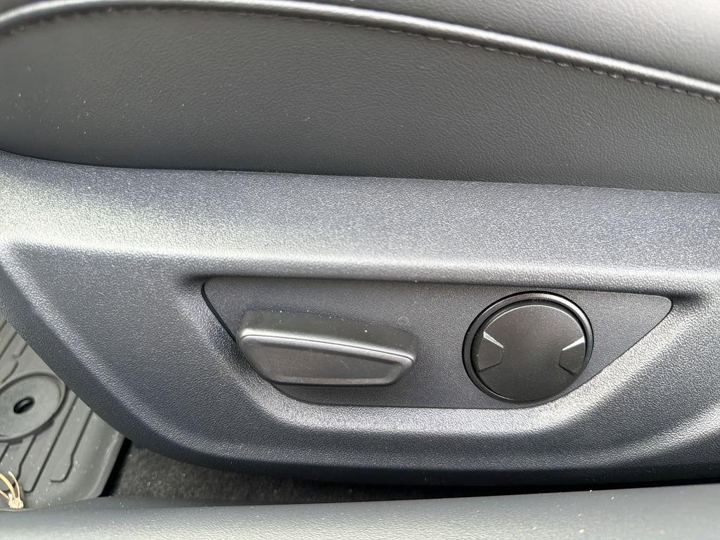 Ford Mustang Ecoboost® Premium Fastback - Thumbnail 13