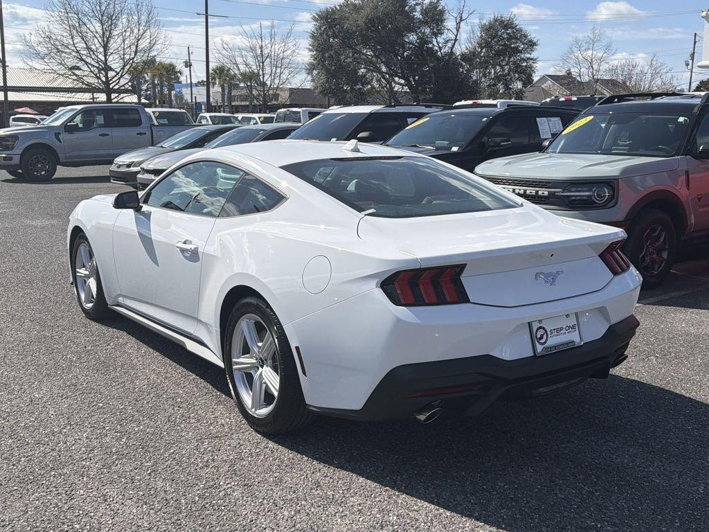 Ford Mustang Ecoboost® Premium Fastback - Thumbnail 11