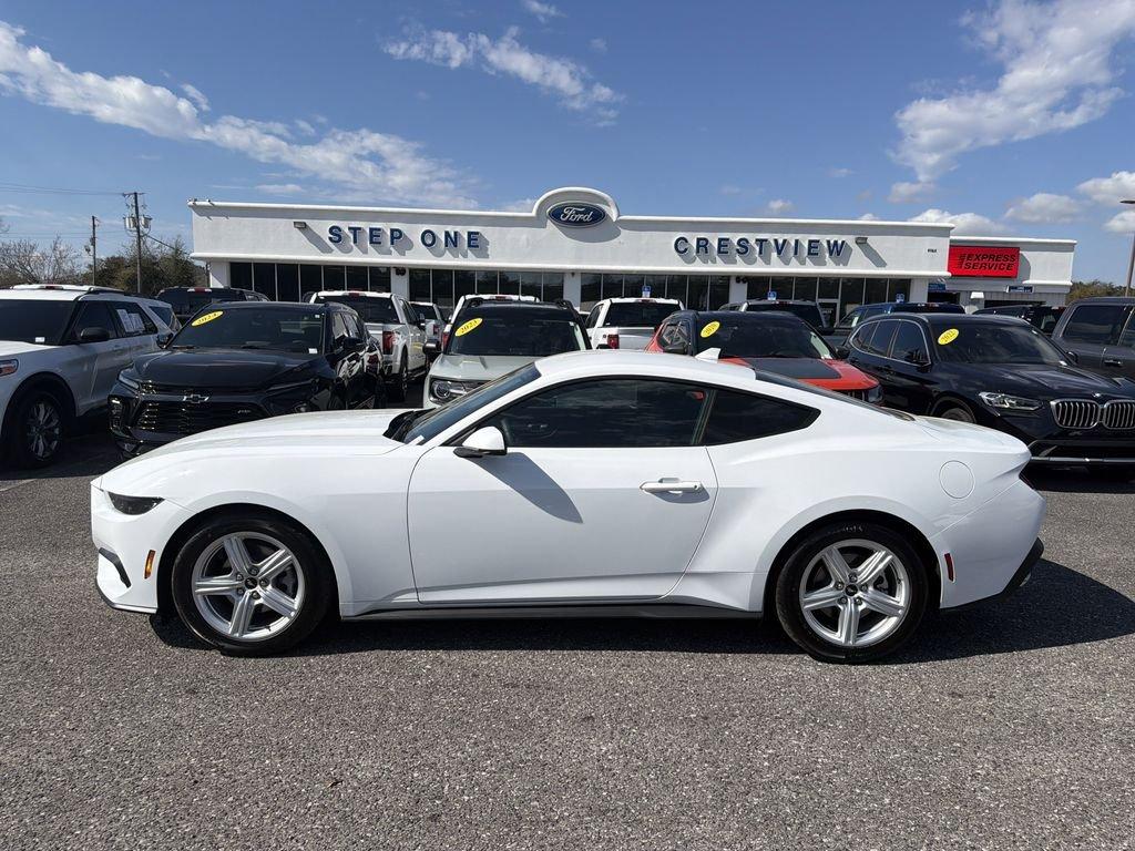 Ford Mustang Ecoboost® Premium Fastback - Thumbnail 10