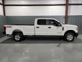 Ford F250 Super Duty Crew Cab - - Thumbnail 3