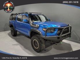 Toyota Tacoma Double Cab - - Thumbnail 2