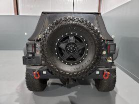 Jeep Wrangler Unlimited - - Thumbnail 5