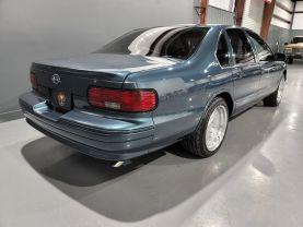 Chevrolet Caprice Classic - - Thumbnail 4