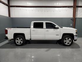 Chevrolet Silverado 1500 Crew Cab - - Thumbnail 3