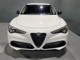 Alfa Romeo Stelvio - - Thumbnail 9