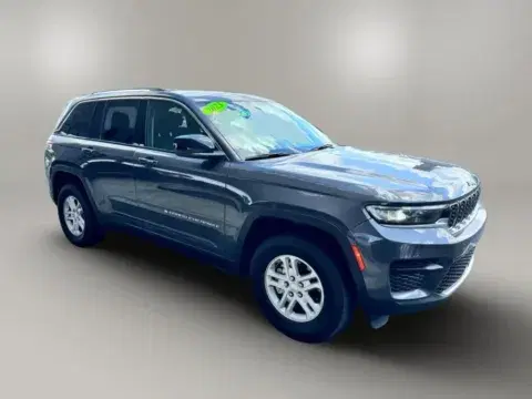 Jeep Grand Cherokee Laredo Sport Utility 4D - Thumbnail 5