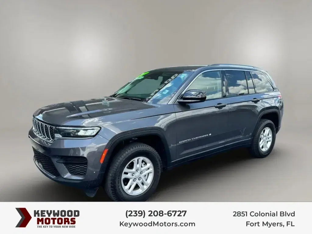 Jeep Grand Cherokee Laredo Sport Utility 4D - Thumbnail 2