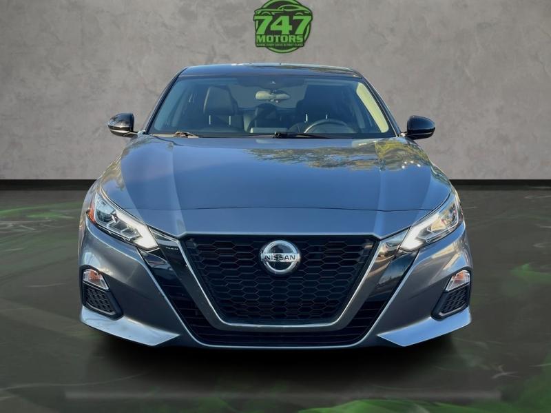 Nissan Altima 2.5 Sr - Thumbnail 9