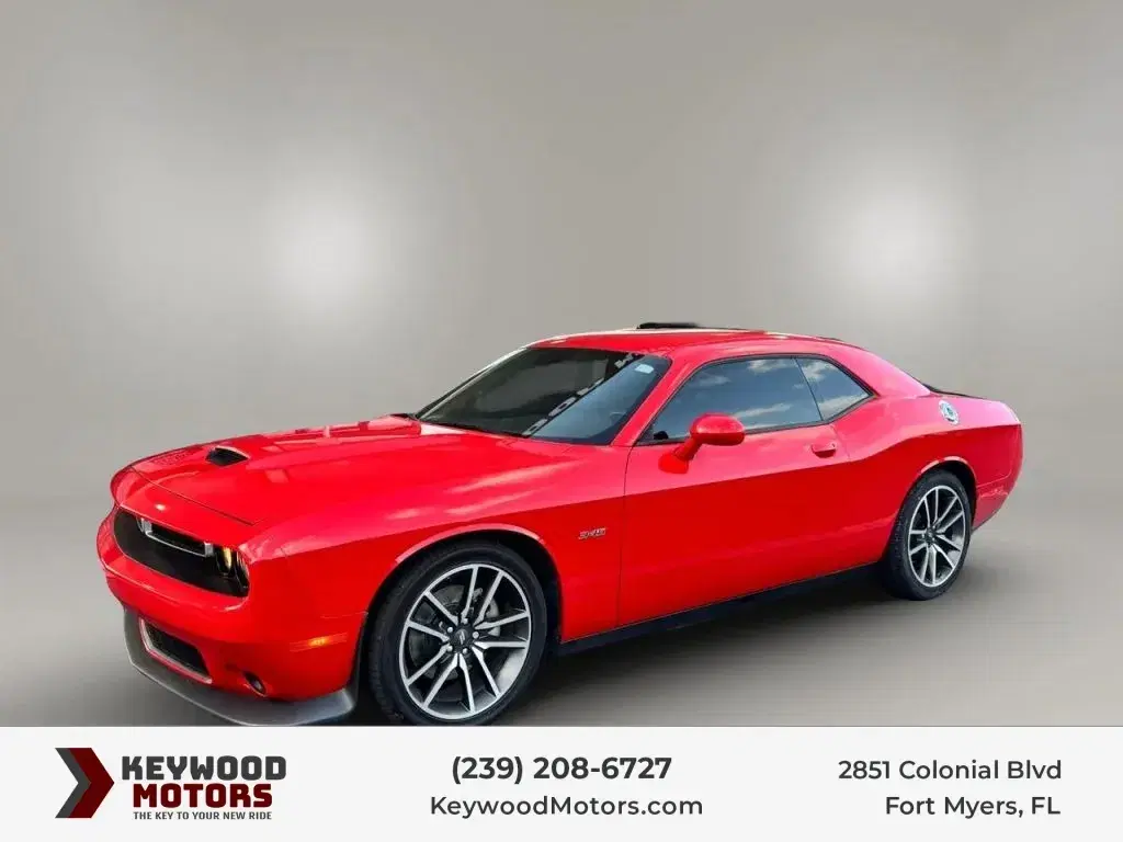 Dodge Challenger R/T Coupe 2D - Thumbnail 2