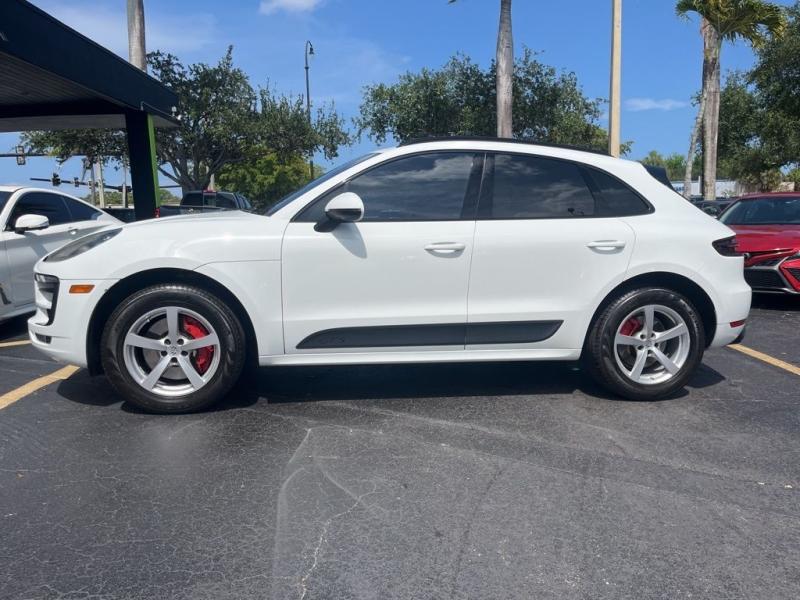 Porsche Macan Gts - Thumbnail 3
