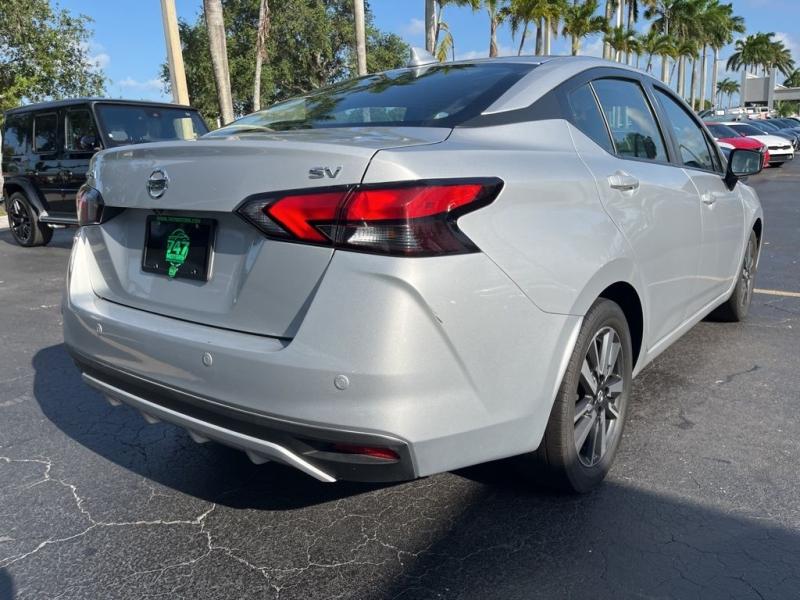 Nissan Versa 1.6 Sv - Thumbnail 6