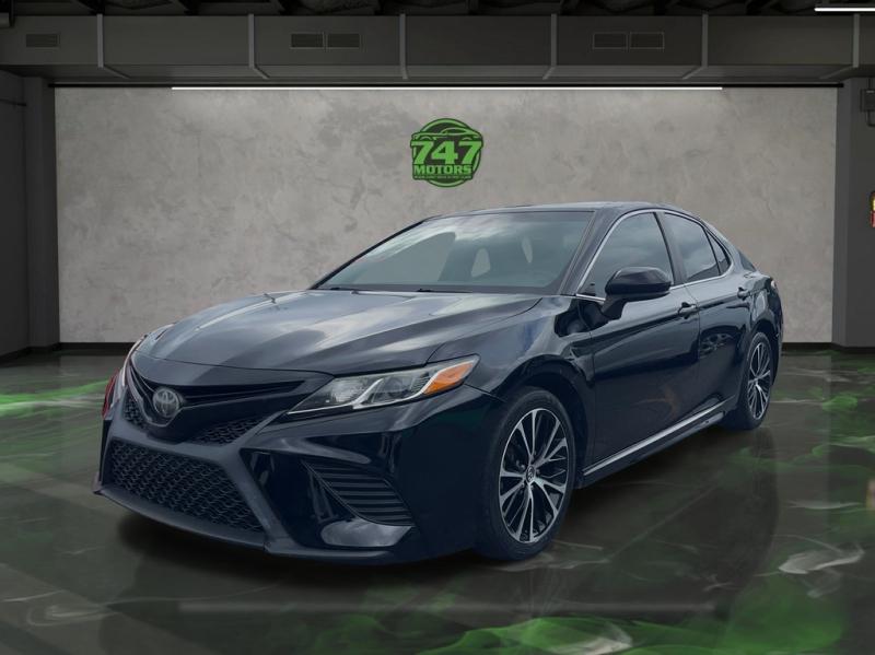 Toyota Camry Se - Thumbnail 20