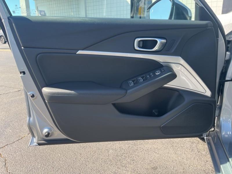 Acura Integra Base - Thumbnail 10