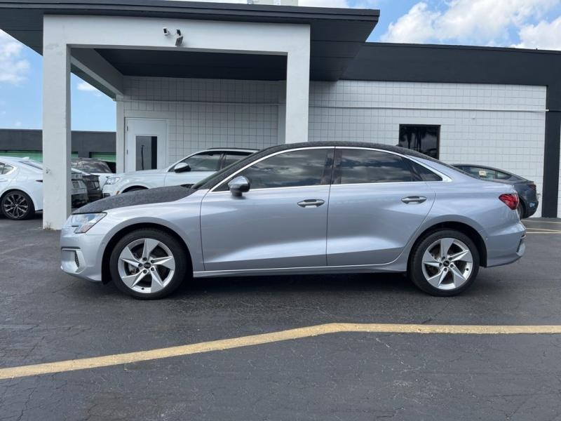 Audi A3 40 Premium - Thumbnail 3