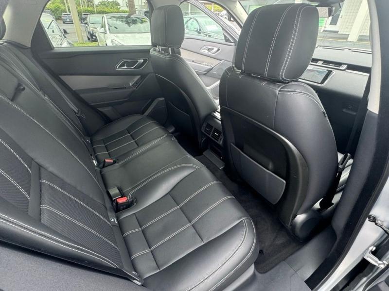 Land Rover Range Rover Velar S - Thumbnail 14