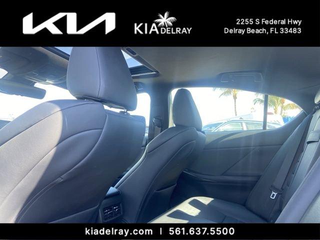 Lexus Is 350 F Sport - Thumbnail 16