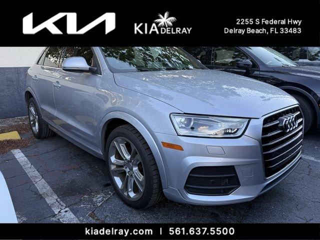 Audi Q3 2.0T Premium Plus - Thumbnail 10