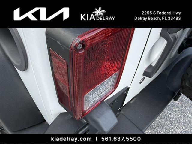 Jeep Wrangler Sport - Thumbnail 8