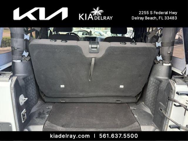 Jeep Wrangler Sport - Thumbnail 9